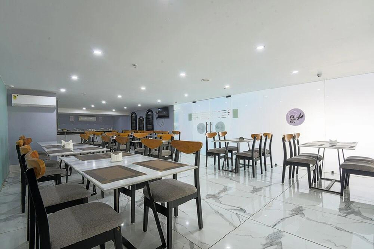 Food & Drinks 5, BedChambers Serviced Apartments, MG ROAD, Gurgaon