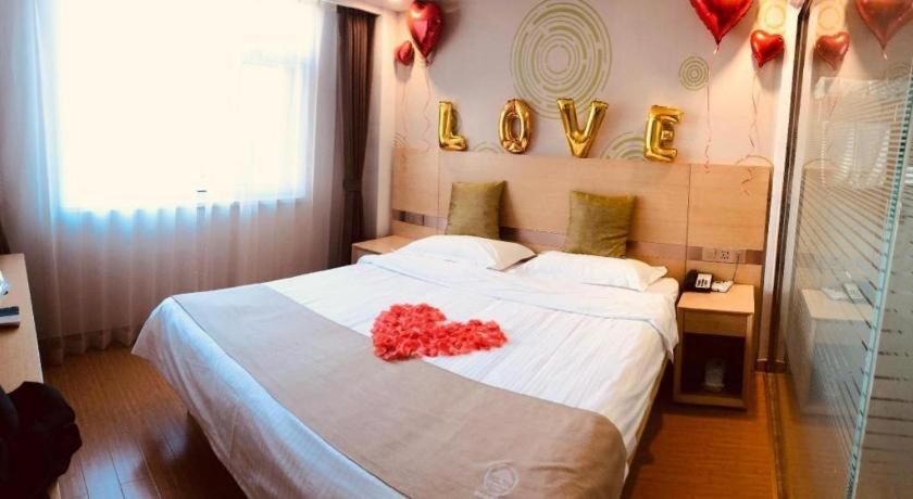 Bedroom 2, GreenTree Inn Tangshan Yuhua Road, Tangshan