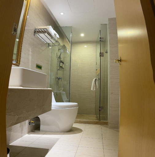 Bathroom 3, Vienna Hotel Guangxi Hezhou Guposhan Suifeng, Hezhou