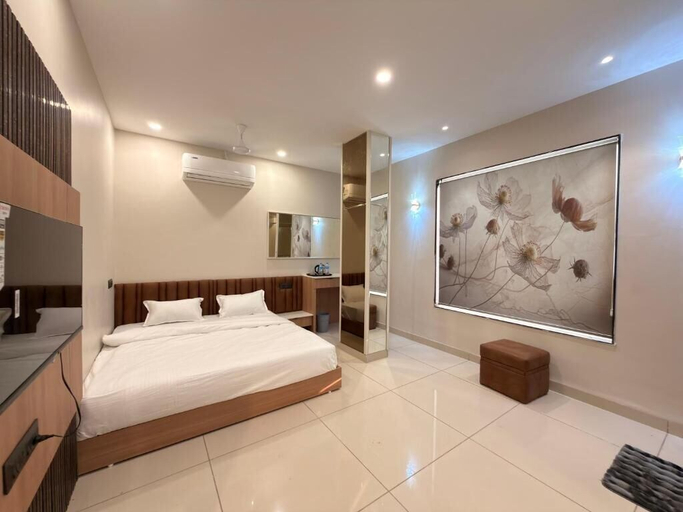 Room 3, Hotel Shreemaya Comfort Inn, Ujjain