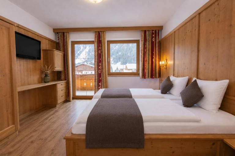 Bedroom 1, Alpenchalet Vital, Innsbruck Land