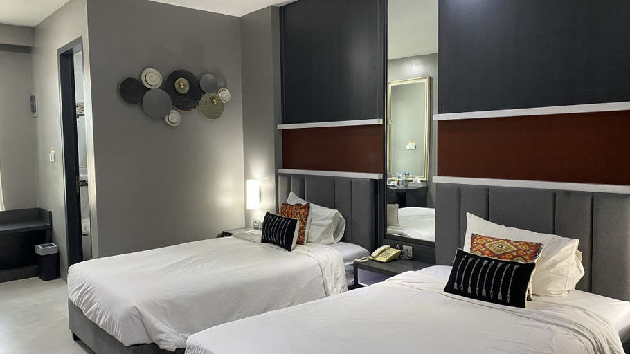 Room 3, Collection O near RS Hermina Bekasi, Bekasi