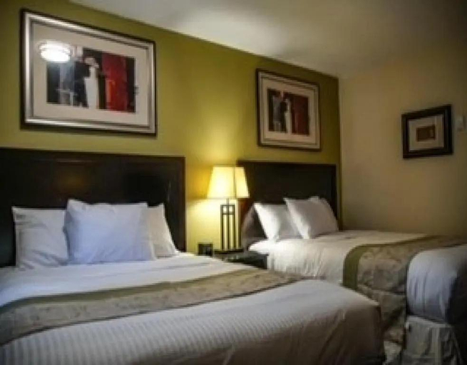 Bedroom, Skyland Motel Inn & Suites, Muskoka