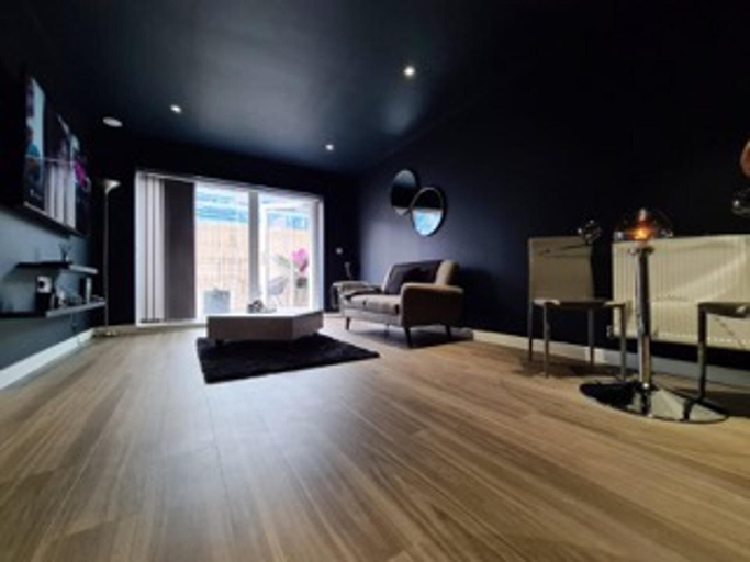 Primary image, Cozy London Apartment With Great Views, London