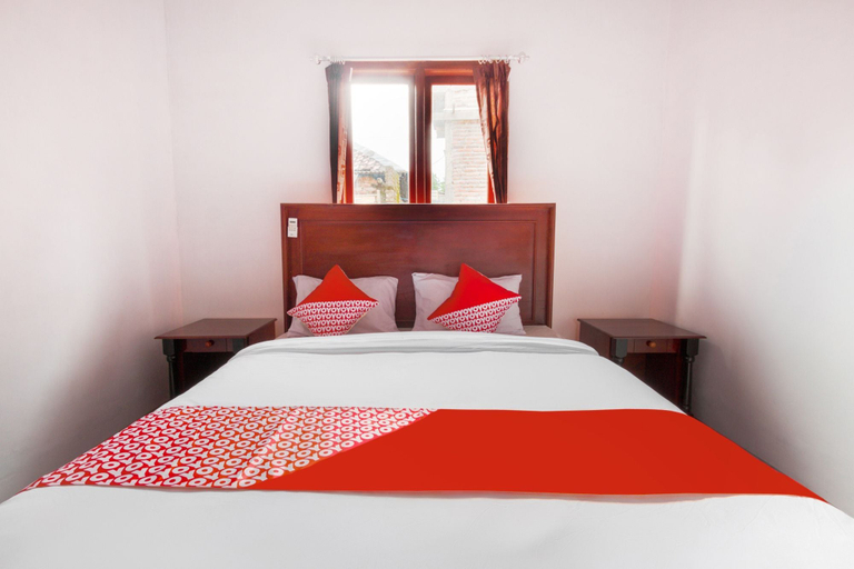 Bedroom 5, OYO 2978 Karanggoso Indah Hotel, Trenggalek