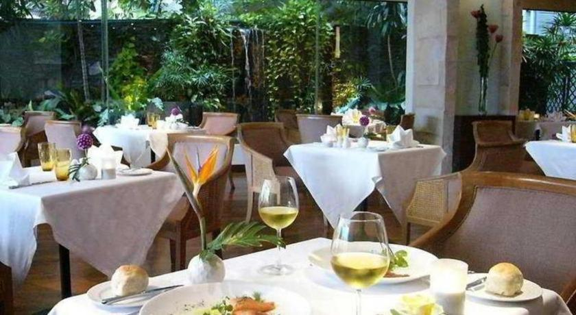 Food & Drinks 5, St. James Hotel, Khlong Toey