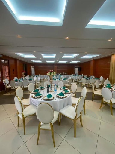 Food & Drinks 5, HOTEL VALLEE DES PRINCES, Wouri