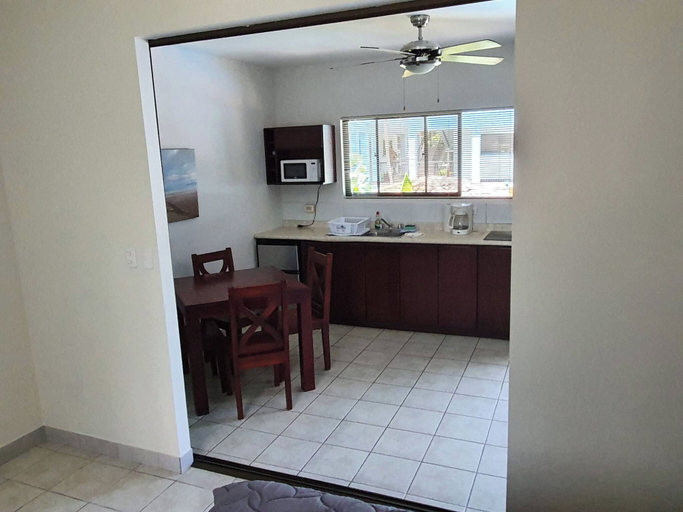 Dining 5, Marina Loft Condo #212, Carrillo