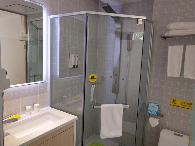 Bathroom 4, 7 Days Premium·Tongliao RT-Mart, Tongliao