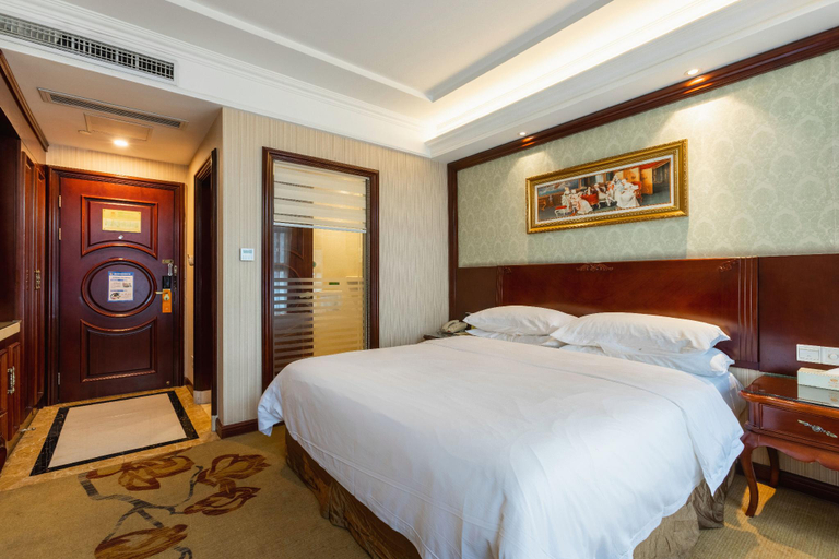 Bedroom 2, Vienna Hotel Jiangsu Nanjing Baijiahu Jinying, Nanjing