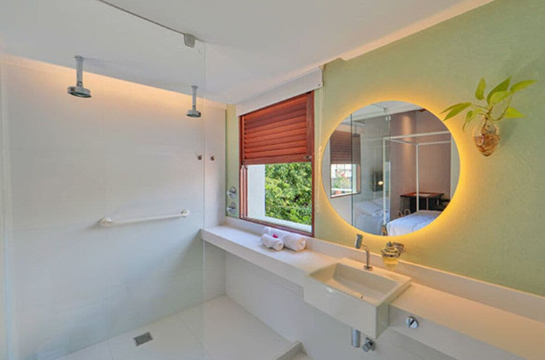 Bathroom 2, Estalagem Bonfim, 351, Olinda