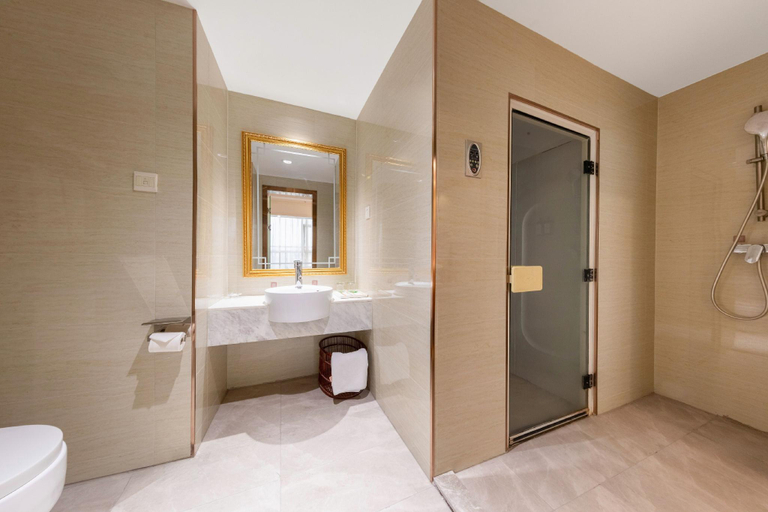 Bathroom 3, Vienna Hotel Guangdong Jiangmen Yingbin Avenue, Jiangmen