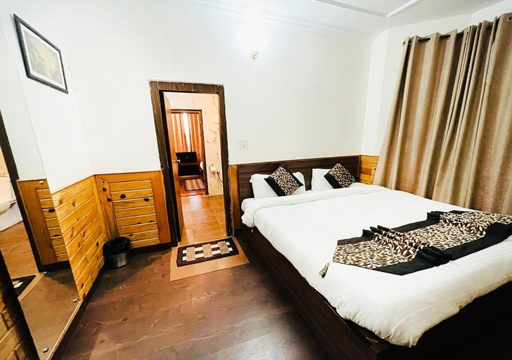 Bedroom 2, Anupam Resort By DLS Hotels, Kangra