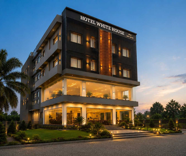 Exterior 2, Deluxe White House, Nagpur