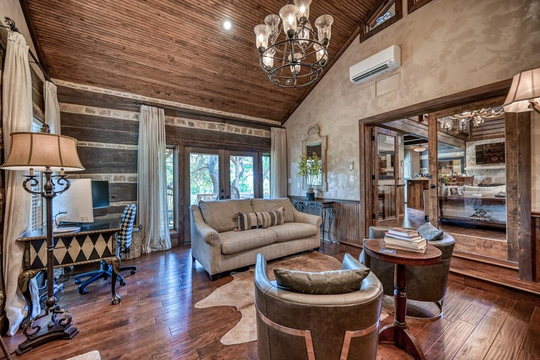 Separate living room 4, Luxury 23-ac Ranch Casita w/Hot tub!, Kendall