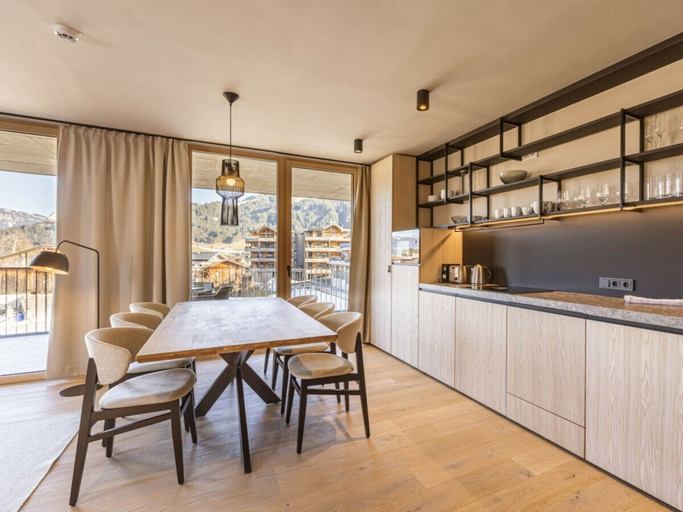 Dining 3, Apartment in Oberndorf in Tirol With Parking, Kitzbühel