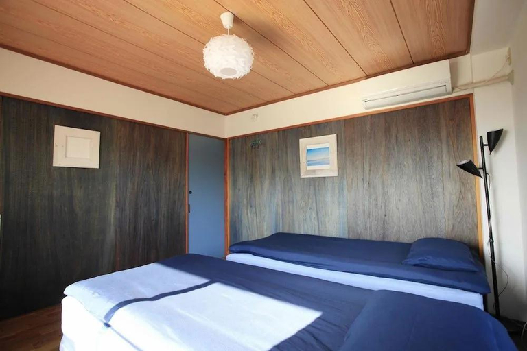Bedroom 2, 一棟貸しの海宿 Kamakura SUN&BREEZE, Kamakura