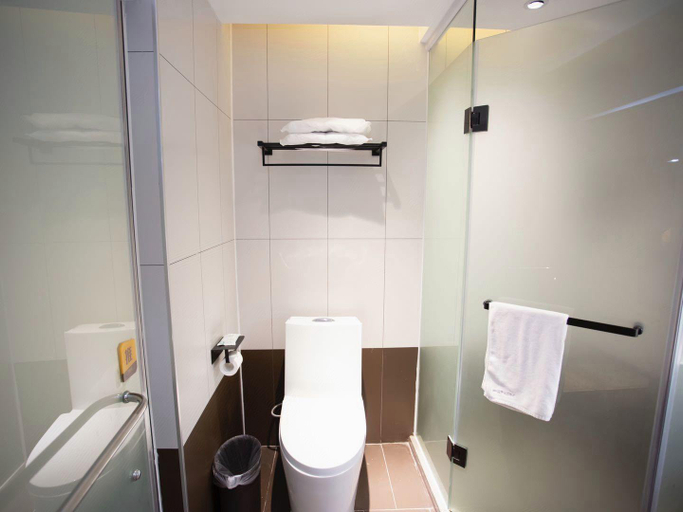 Bathroom 3, IU Hotel Shenzhen University Nanshan Science and Technology Park, Shenzhen