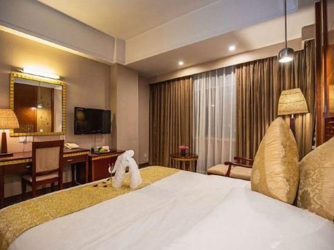 Bedroom 4, Golden Spring Hotel, Kunming