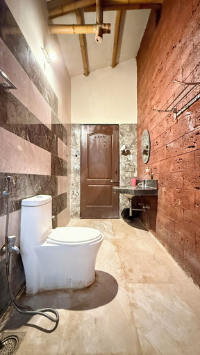 Bathroom 3, Kashid Boutique By Vintara Stays, Raigarh