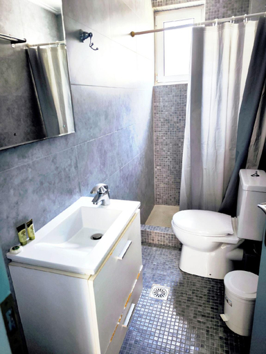 Bathroom, Valente Perlia Rooms, Attica