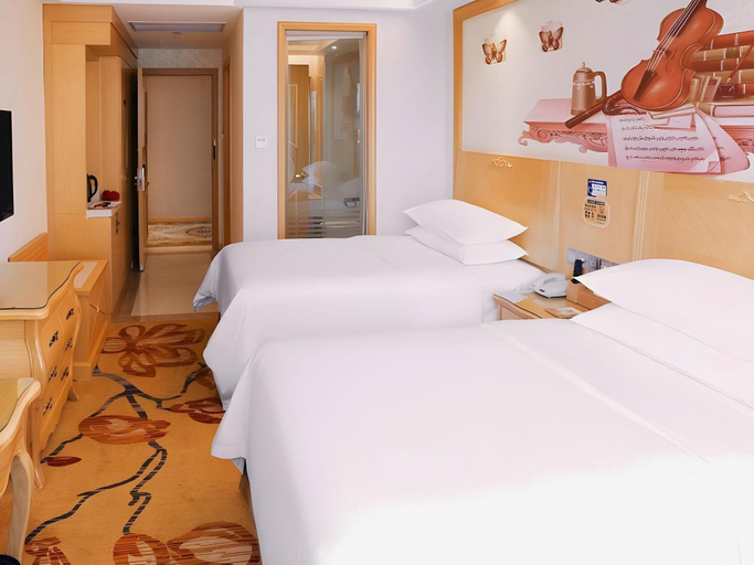 Bedroom 3, Vienna Hotel (Wenzhou Oubei Lingyue Plaza), Wenzhou