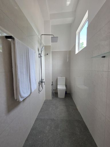 Bathroom 2, KINGS BAY - Guesthouse, Galle Four Gravets