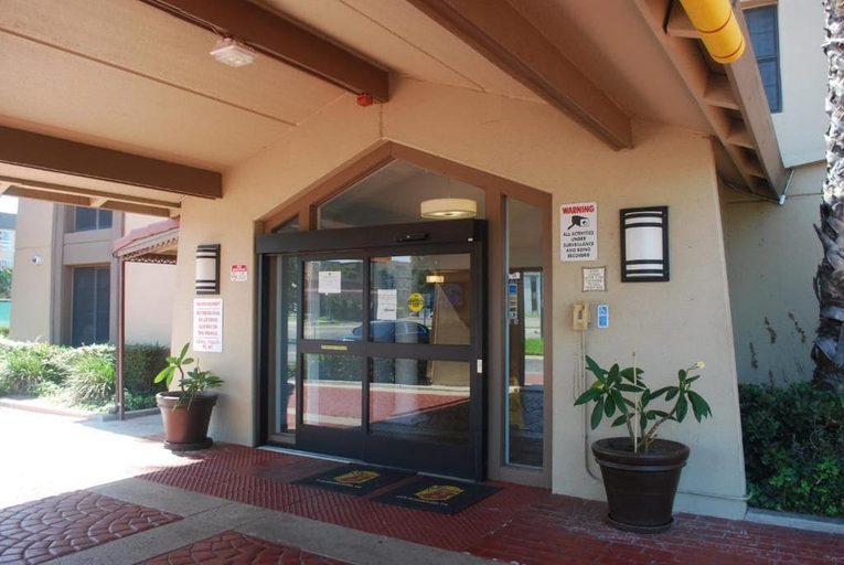 Exterior detail, Heritage Inn and Suits, San Bernardino