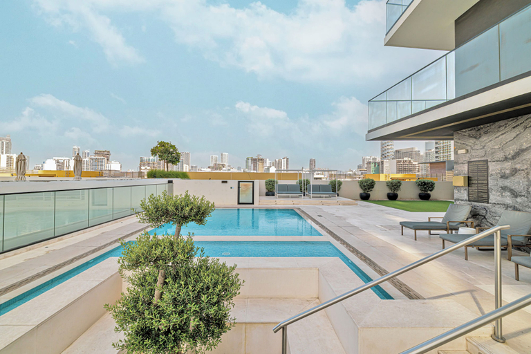 Pool 5, Binghatti Heights Luxury, Dubai