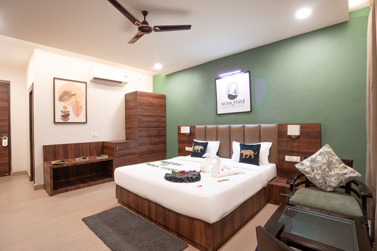 Room 3, Savanna Retreat by Nuva Stayz, Nainital