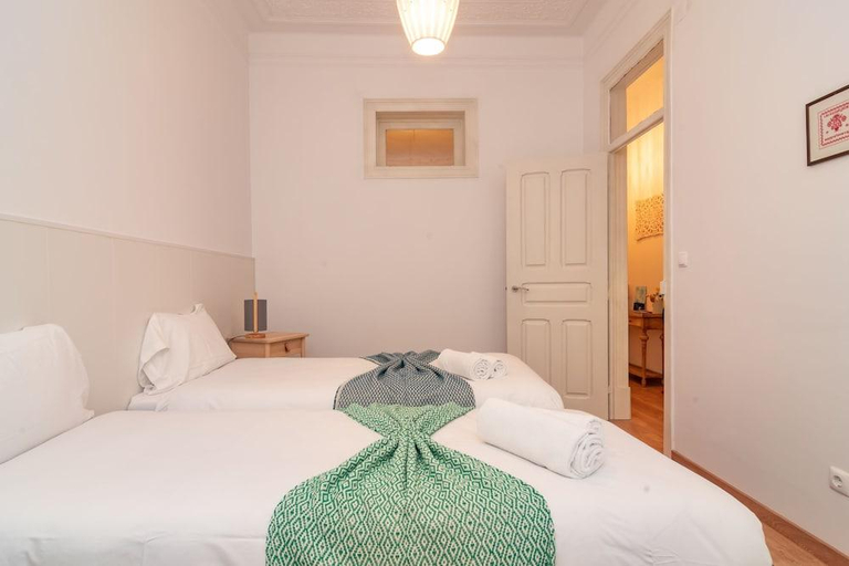 Bedroom 2, Anjos' City Escape by LovelyStay, Lisbon