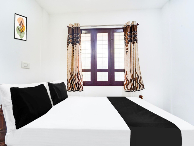 Room 2, Premium Hotel Jaisas Paradise, Kanniyakumari