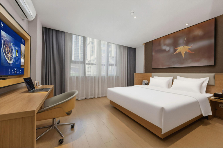 Bedroom 3, IU Hotel (Xingyi Sports Center), Qianxinan Buyei and Miao