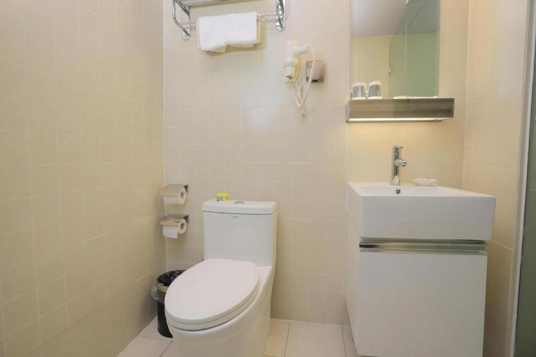 Bathroom 3, Jinjiang Inn Select Urumqi Midong Avenue, Ürümqi