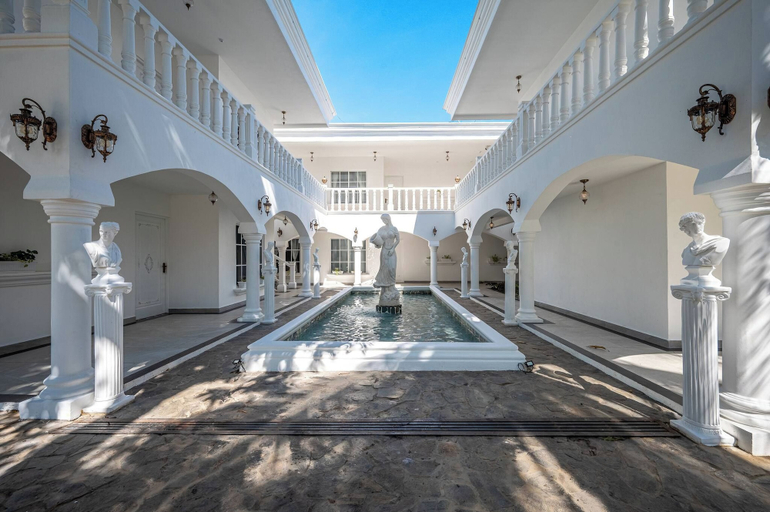 Pool 3, The Palace 10br Villa Luxury Pool, Jacuzzi, Resort Style Bar, Garabito