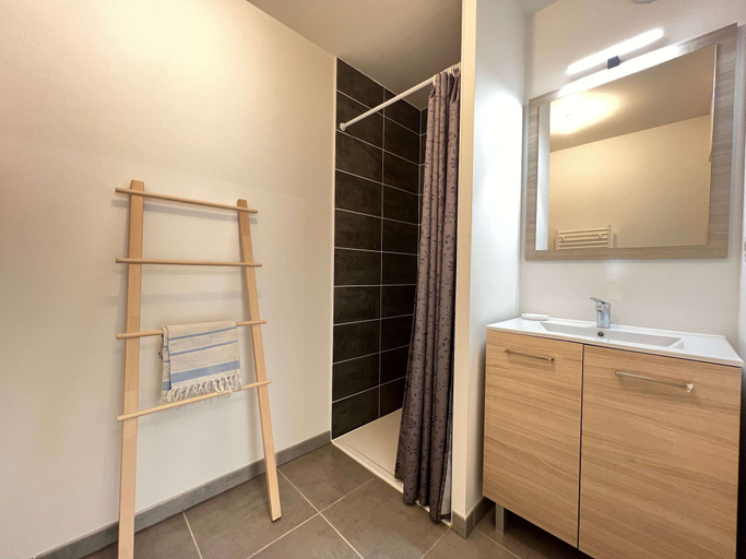Room 5, Le Lamartine - 4p - Bords de Lac - Parking, Haute-Garonne