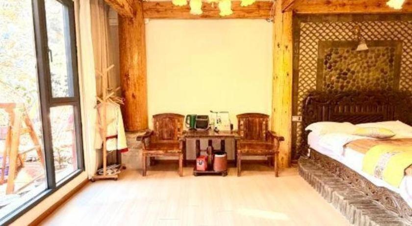 Bedroom 3, Shangri-La Mai Zhu Kung Gar Hotel, Dêqên Tibetan