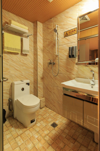 Bathroom 2, 58 Fashion Hotel, Guiyang