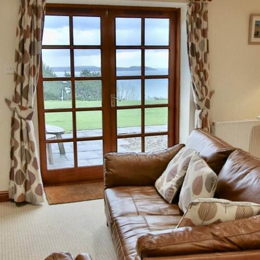 Living area, Fairways Edge Porthpean Golf Cottage, Cornwall