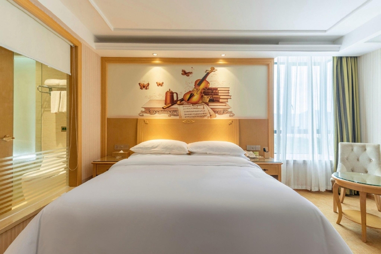 Bedroom 2, Vienna Hotel Hainan Ledong, Hainan