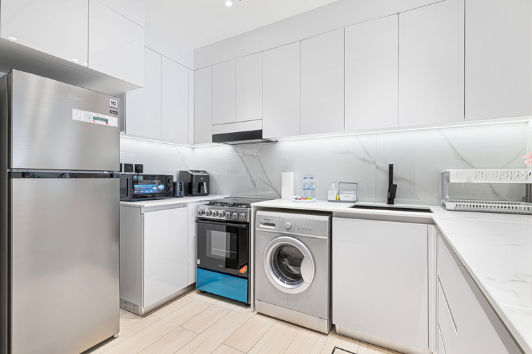 Private kitchen 4, Binghatti Heights Luxury, Dubai