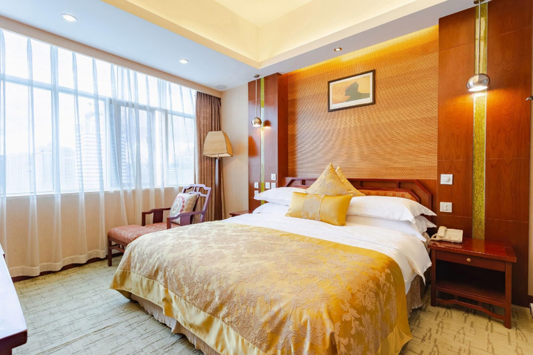 Bedroom 4, Golden Spring Hotel, Kunming