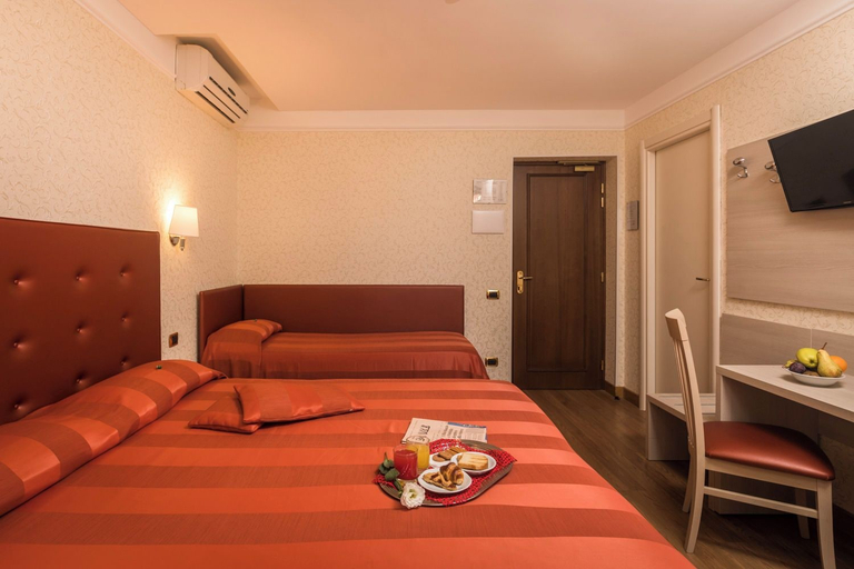 Bedroom 4, Hotel Villa Rosa, Rome
