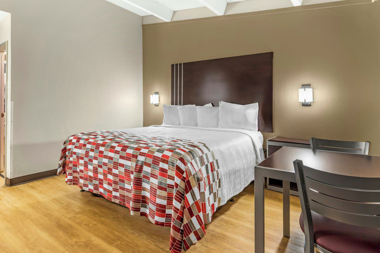 Bedroom 3, Red Roof Inn Lumberton, Robeson