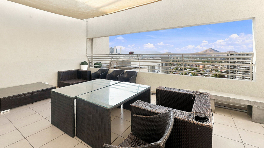 Property grounds 3, Oceana Suites Estacion Central, Santiago