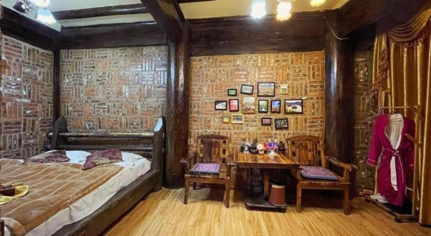 Bedroom 3, Shangri-La Mai Zhu Kung Gar Hotel, Dêqên Tibetan