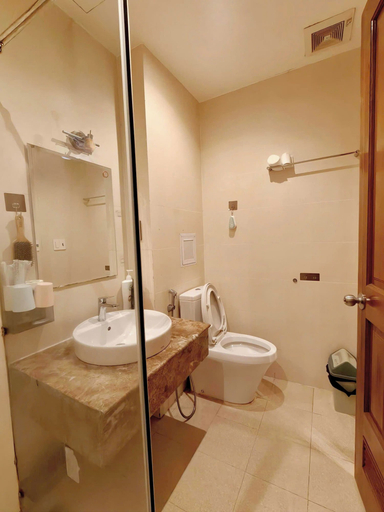Bathroom, Sky Center - Studio, Tân Bình