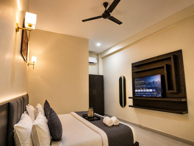 Room 4, Xenious Elite Inn, Gautam Buddha Nagar