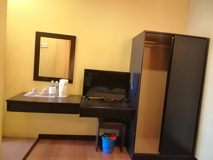 Others, King Park Hotel, Sandakan