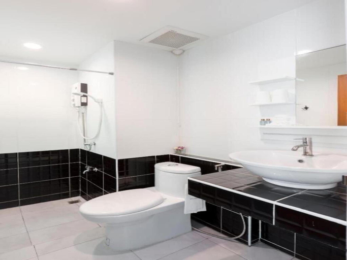 Bathroom 5, Baan I Inspire, Muang Phrae
